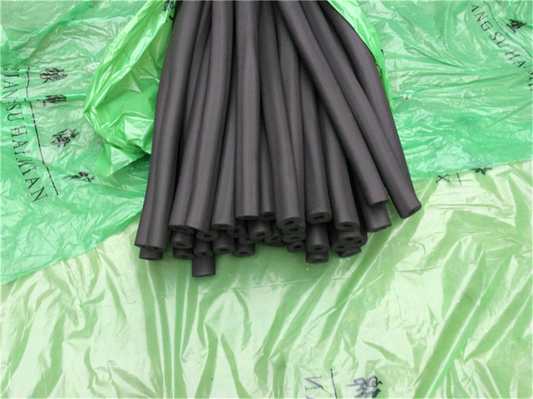 暖氣管黑色橡塑保溫管